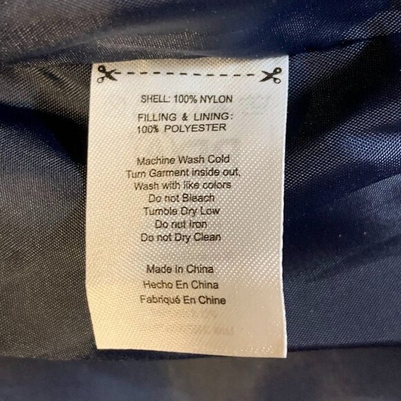 Seattle Kraken NHL Puffer Vest Blue Season Ticket Member 2024-25 Size S NWOT - Picture 9 of 13